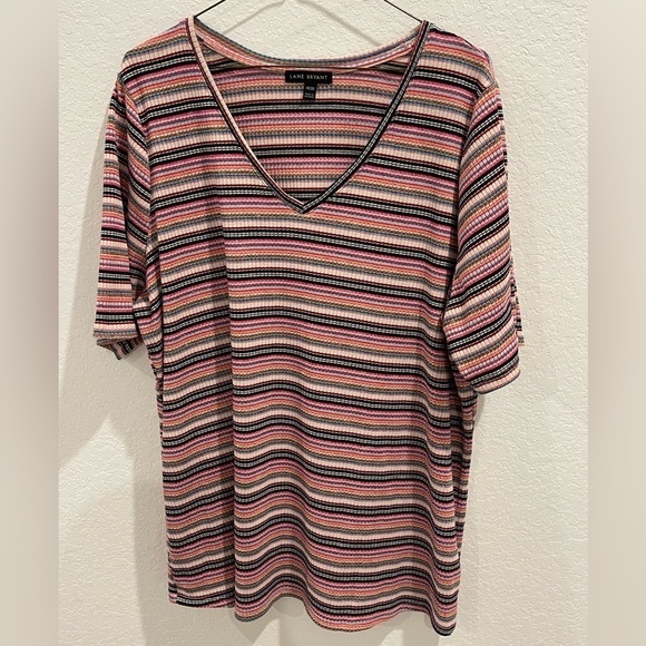 Lane Bryant Multicolored Short Sleeve Tee Size 18/20 - Picture 1 of 5